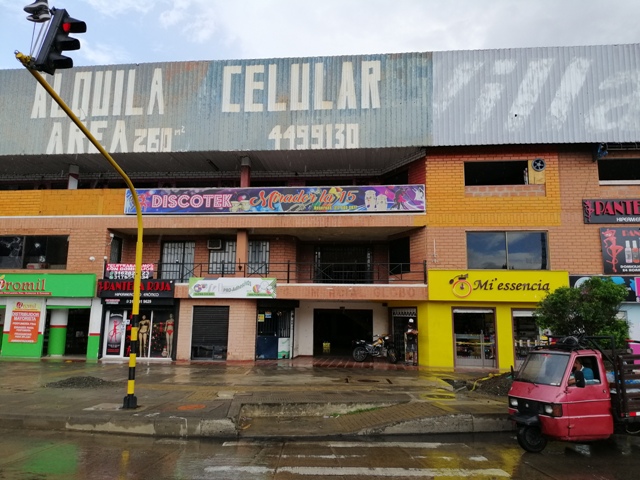 Local Centro Comercial Globo 15
